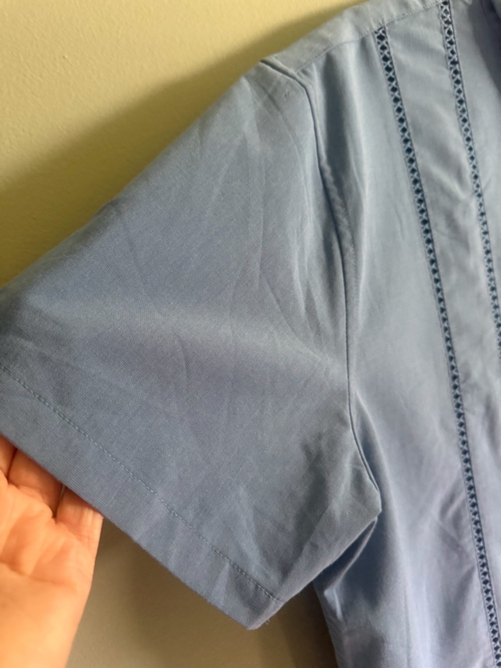 Coofandy Men's Blue Guayabera Openwork Detail Panels Cuban Short-Sleeve size XL - Picture 5 of 13